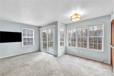 1804 Stoney Run Circle Broadview Heights OH 44147