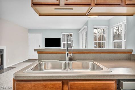 1804 Stoney Run Circle Broadview Heights OH 44147