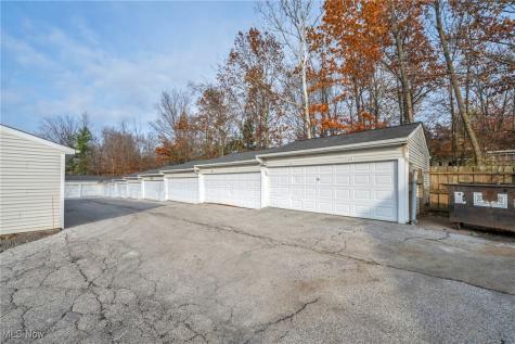 1804 Stoney Run Circle Broadview Heights OH 44147