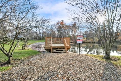 1804 Stoney Run Circle Broadview Heights OH 44147