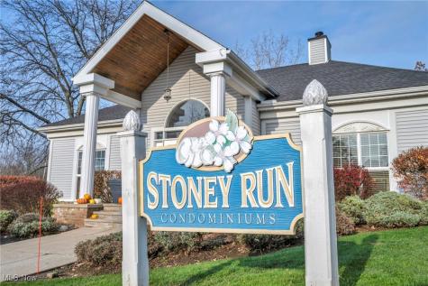 1804 Stoney Run Circle Broadview Heights OH 44147