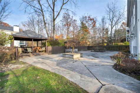 1804 Stoney Run Circle Broadview Heights OH 44147