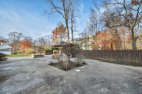 1804 Stoney Run Circle Broadview Heights OH 44147