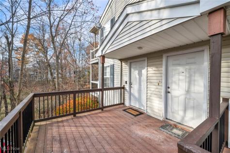 1804 Stoney Run Circle Broadview Heights OH 44147