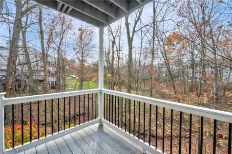 1804 Stoney Run Circle Broadview Heights OH 44147
