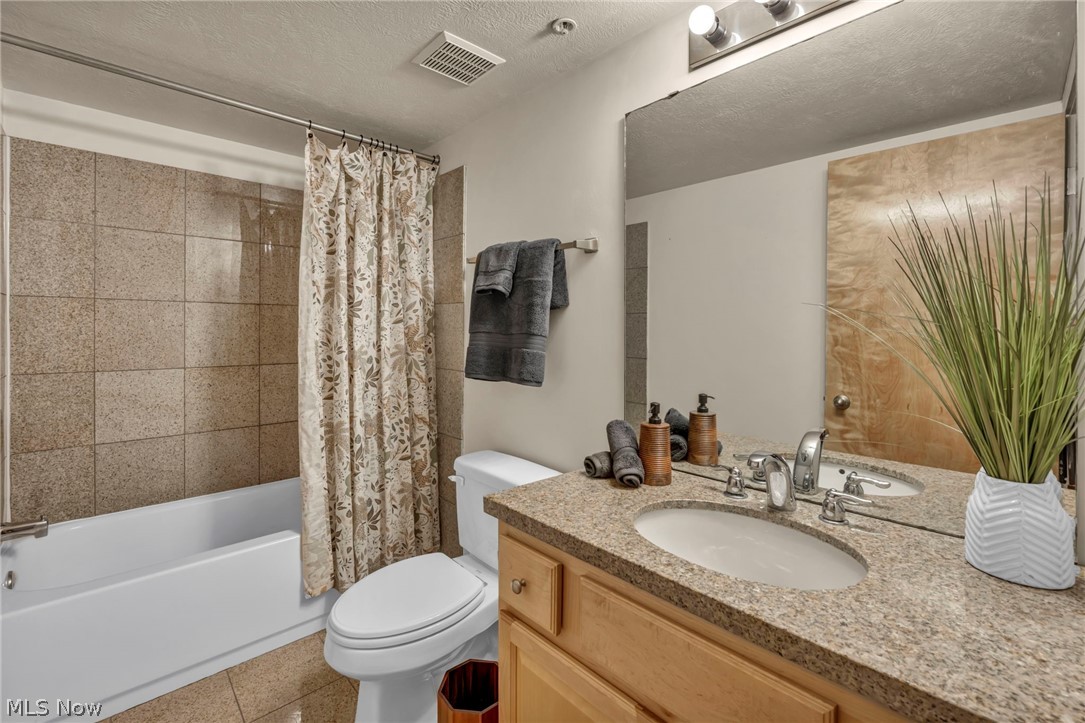 2222 Detroit Avenue Cleveland OH 44113