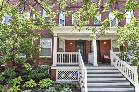 2807 Clinton Avenue Cleveland OH 44113