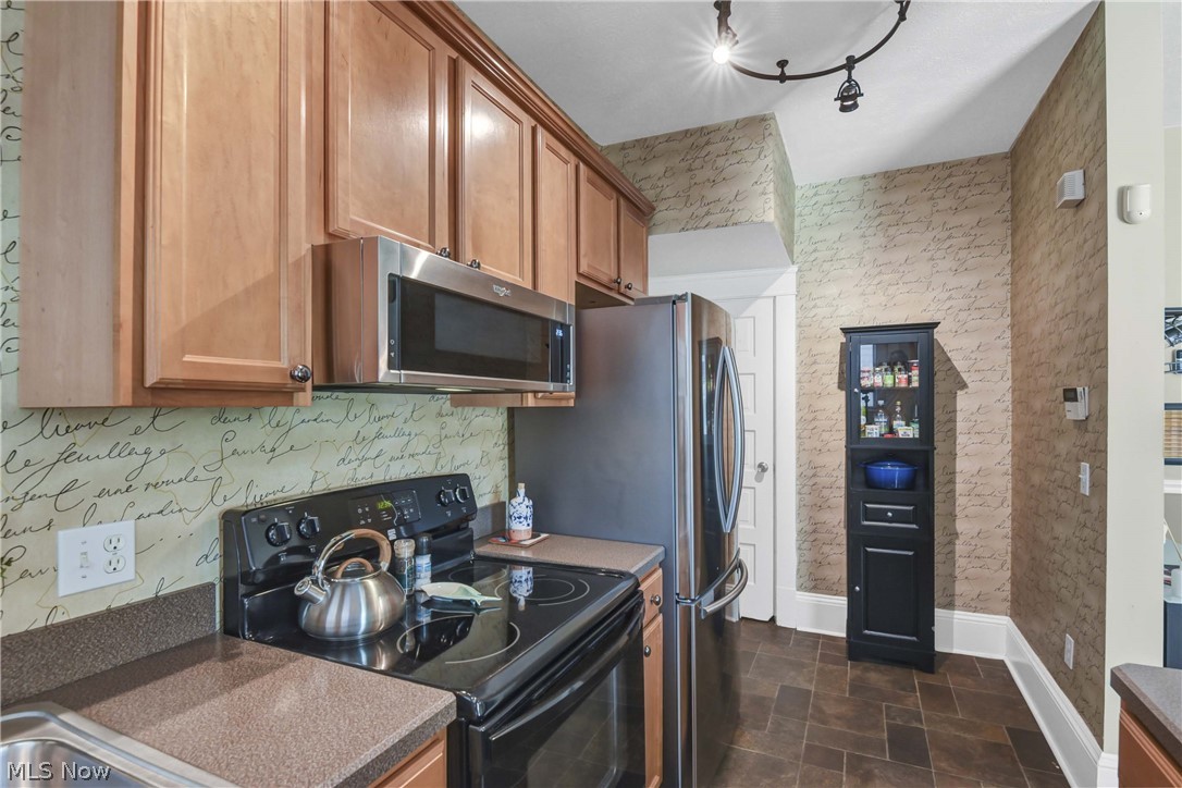 2807 Clinton Avenue Cleveland OH 44113