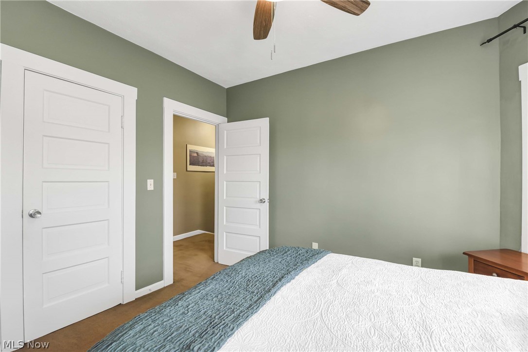 2807 Clinton Avenue Cleveland OH 44113