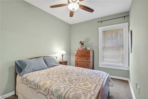 2807 Clinton Avenue Cleveland OH 44113