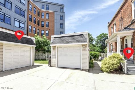 2807 Clinton Avenue Cleveland OH 44113