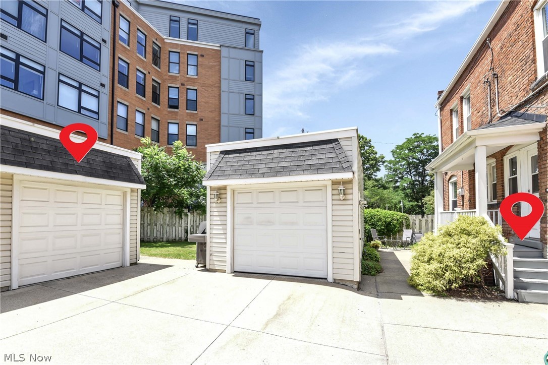 2807 Clinton Avenue Cleveland OH 44113