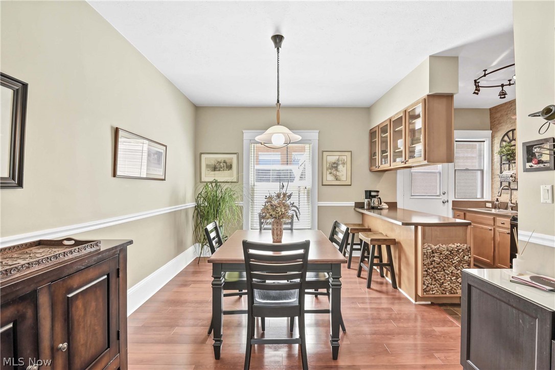 2807 Clinton Avenue Cleveland OH 44113