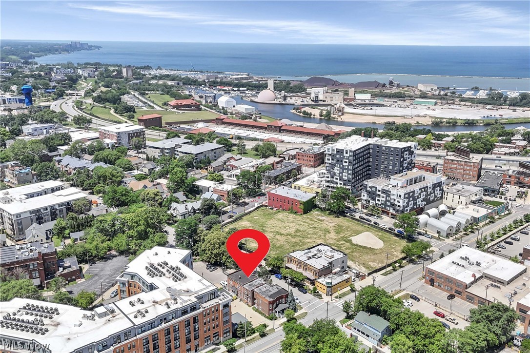 2807 Clinton Avenue Cleveland OH 44113
