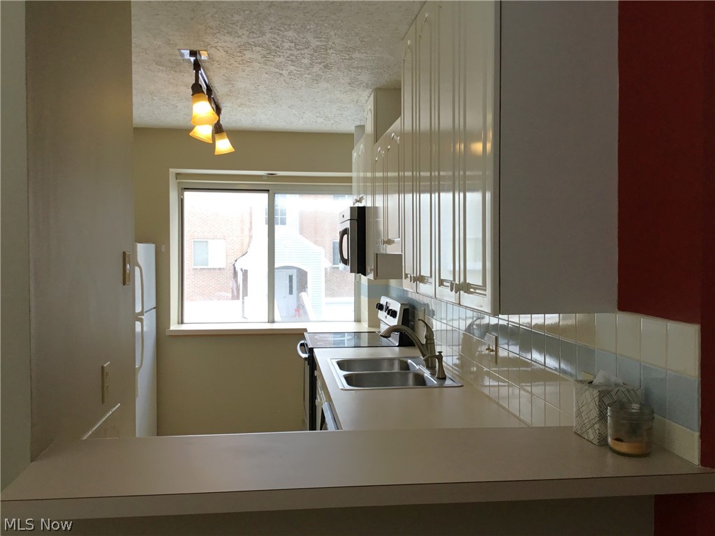 339 Village Pointe Drive Akron OH 44313
