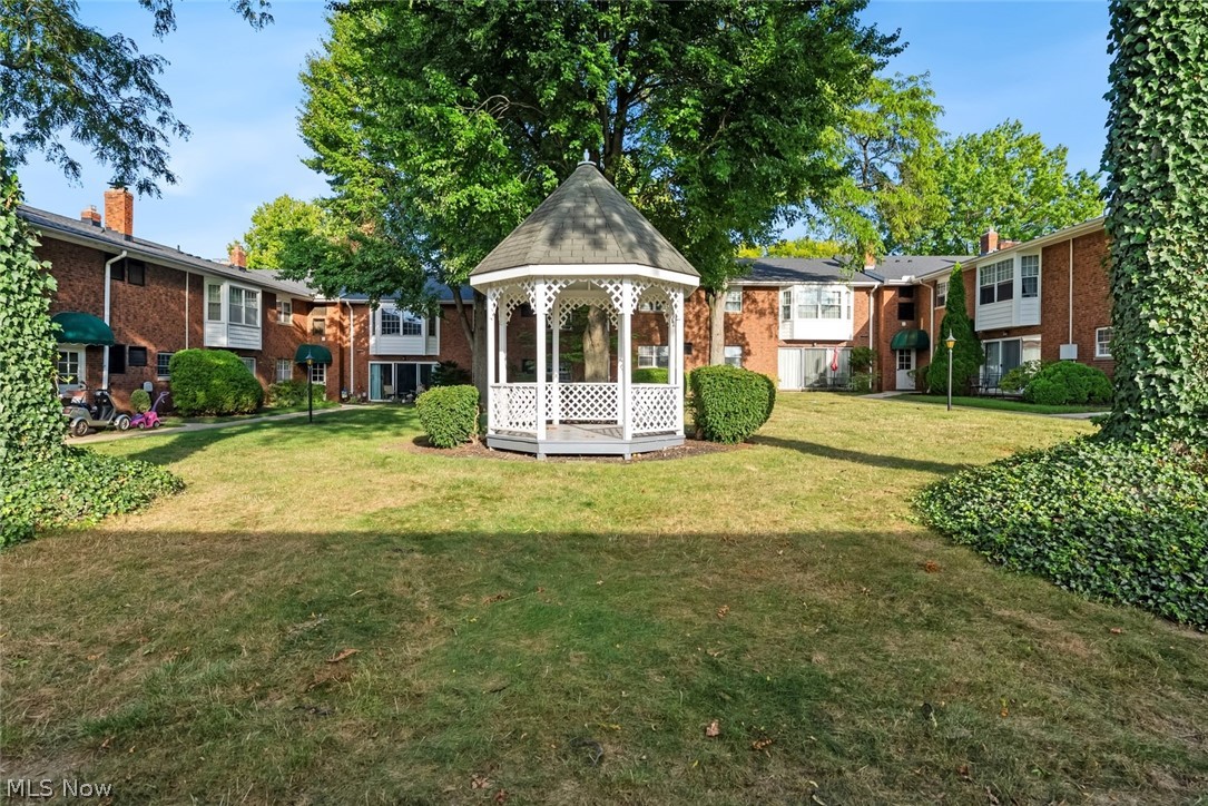 2876 Pease Drive Rocky River OH 44116