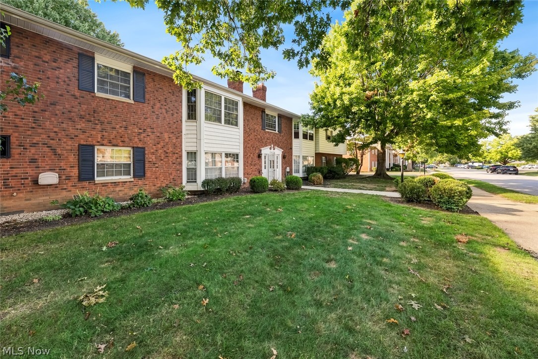 2876 Pease Drive Rocky River OH 44116
