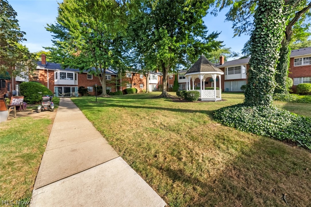 2876 Pease Drive Rocky River OH 44116