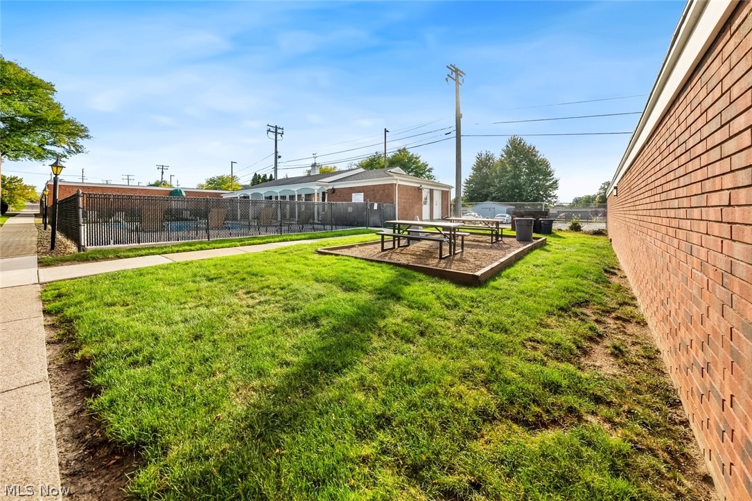 2876 Pease Drive Rocky River OH 44116