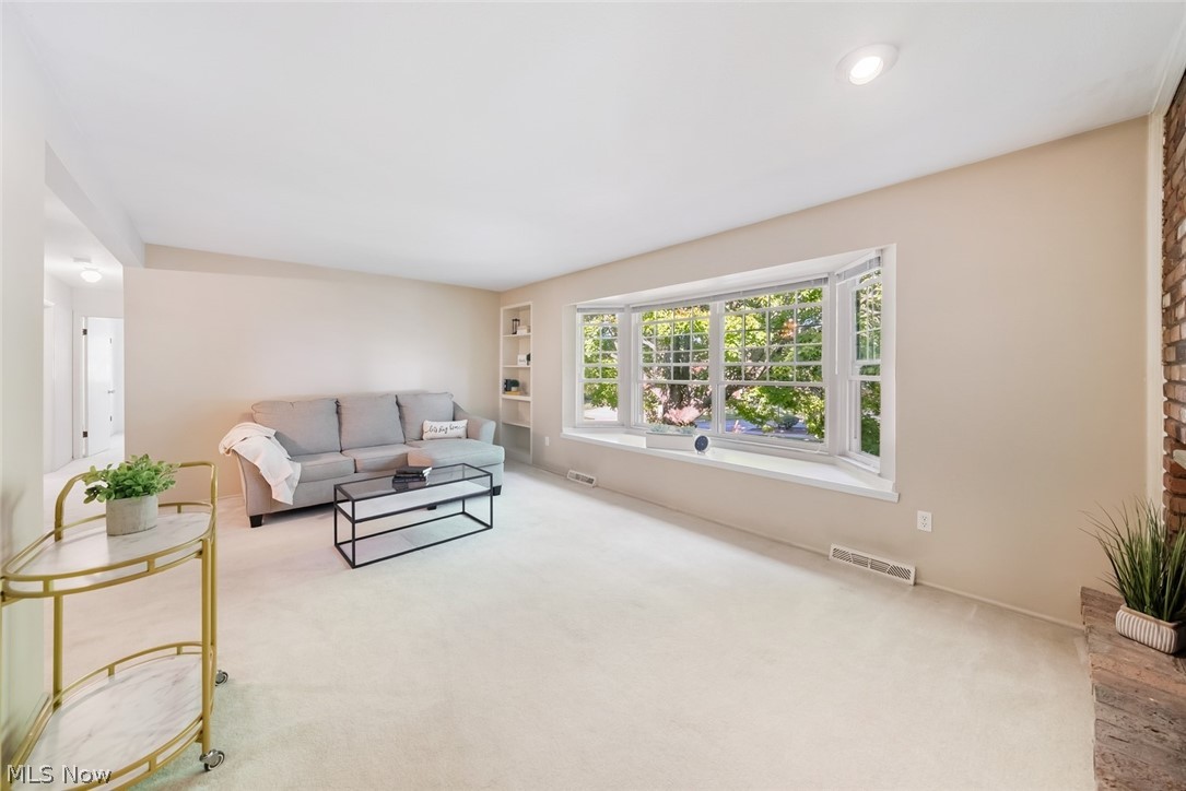 2876 Pease Drive Rocky River OH 44116