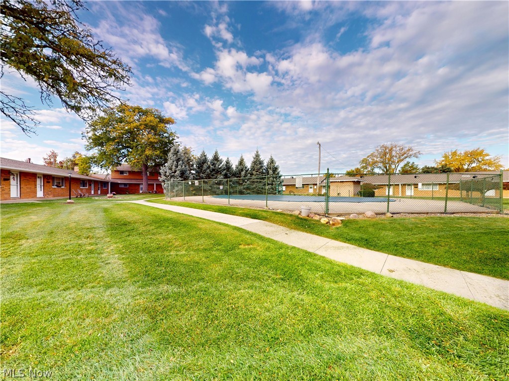 21834 River Oaks Drive Rocky River OH 44116