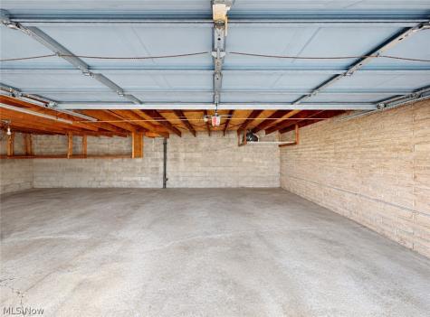 21834 River Oaks Drive Rocky River OH 44116