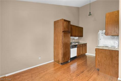 21884 River Oaks Drive Rocky River OH 44116