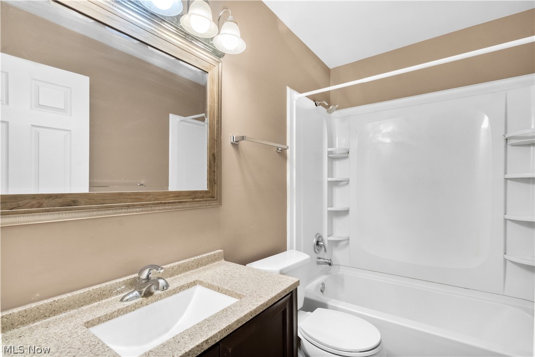 21884 River Oaks Drive Rocky River OH 44116