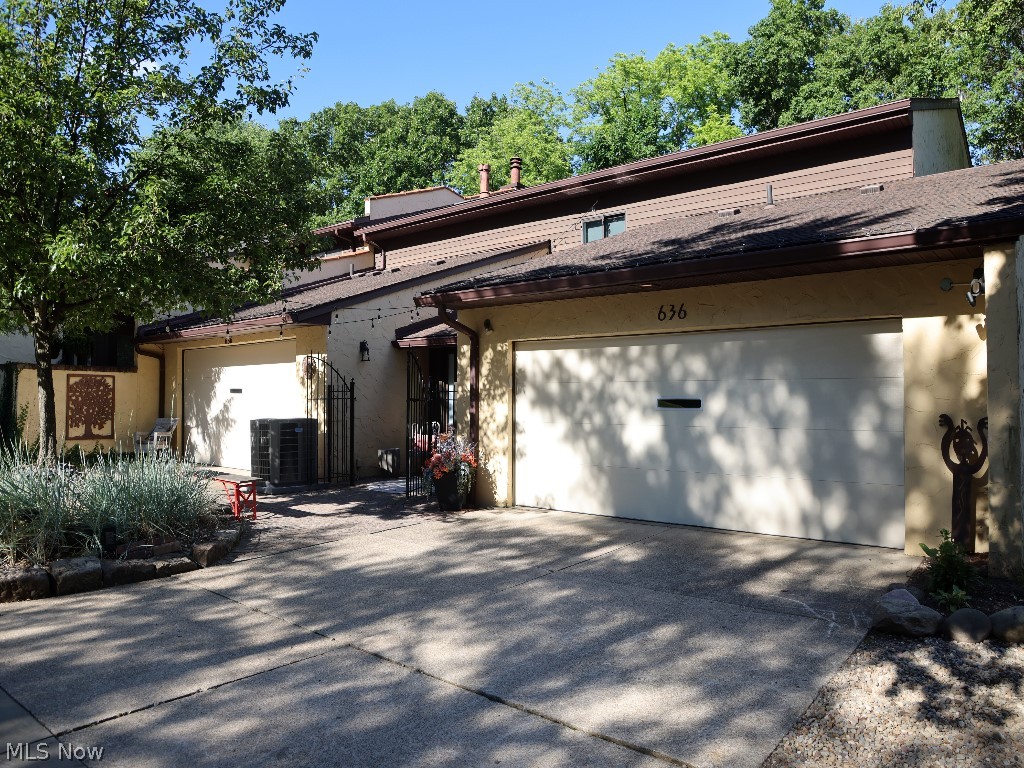 636 Hampton Ridge Drive Akron OH 44313