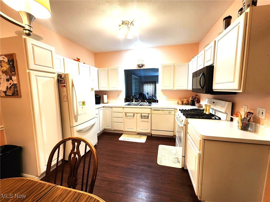 33948 Honeysuckle Lane North Ridgeville OH 44039