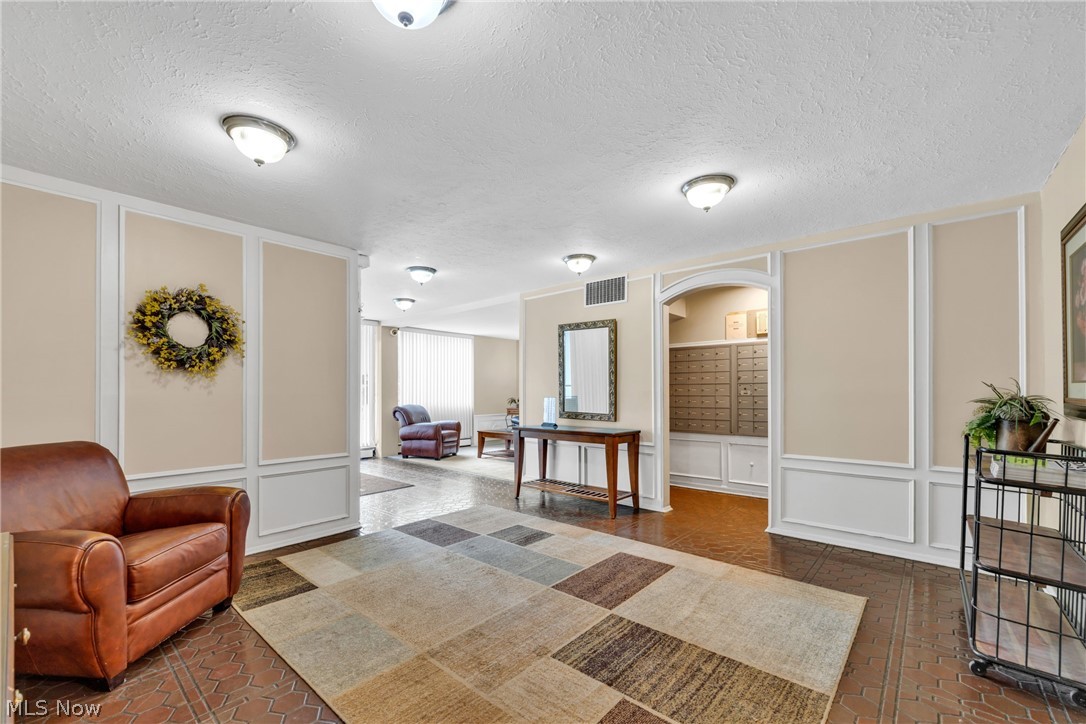11811 Lake Avenue Lakewood OH 44017