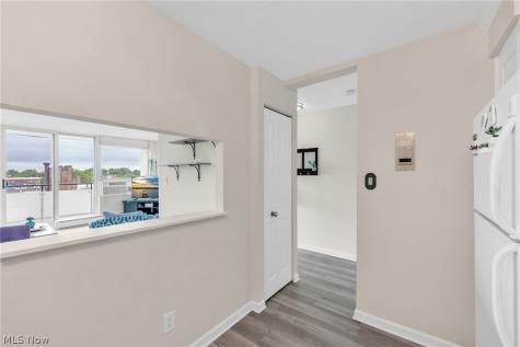 11811 Lake Avenue Lakewood OH 44017