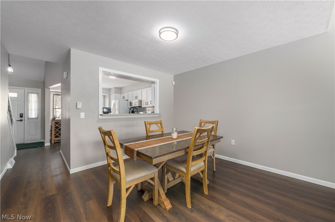 219 Bridgeport Drive Elyria OH 44035