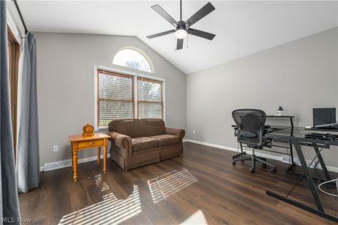 219 Bridgeport Drive Elyria OH 44035