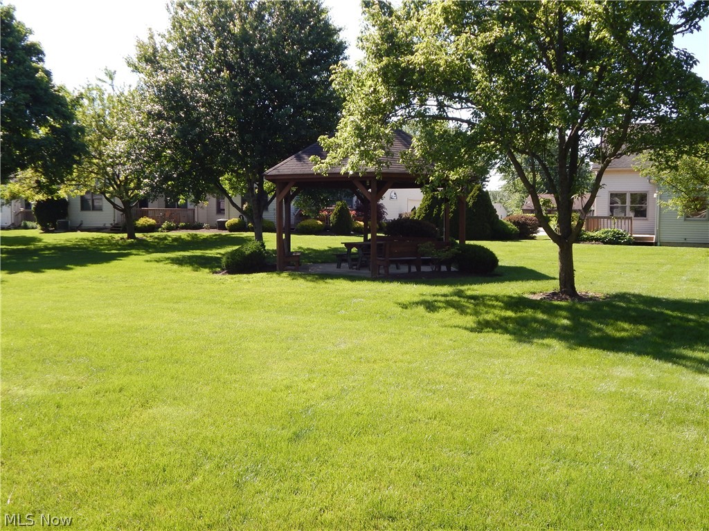 219 Bridgeport Drive Elyria OH 44035