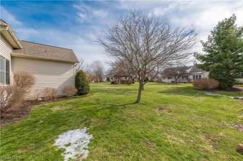 219 Bridgeport Drive Elyria OH 44035