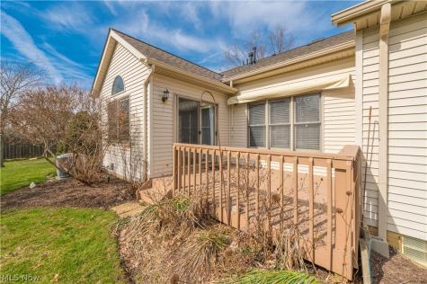 219 Bridgeport Drive Elyria OH 44035