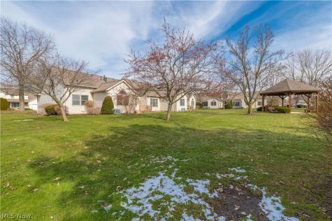 219 Bridgeport Drive Elyria OH 44035