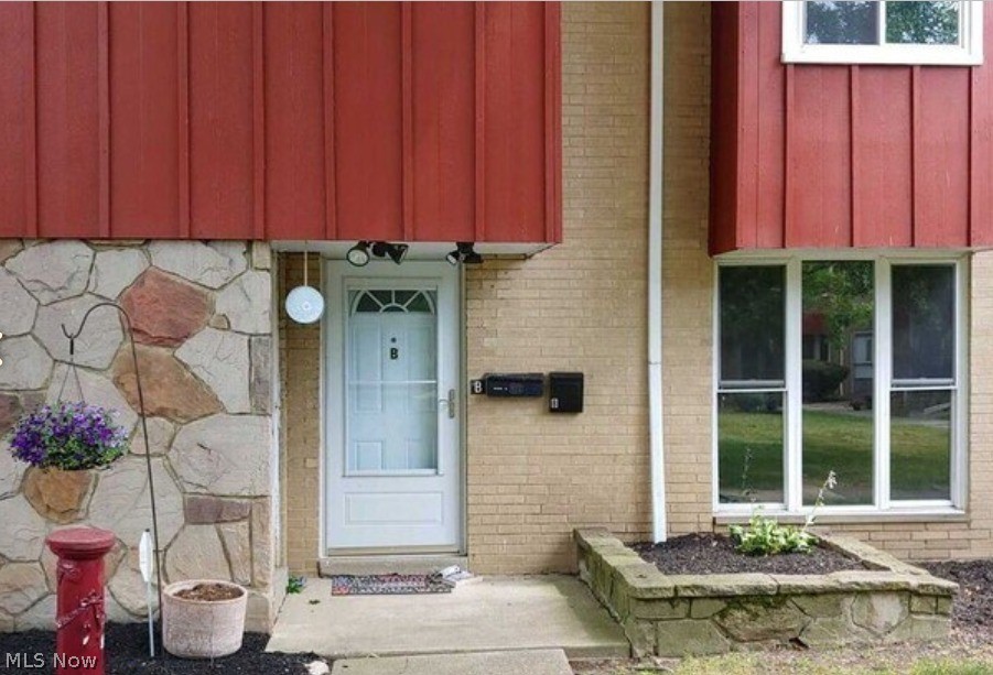 27901 Mills Avenue Euclid OH 44132