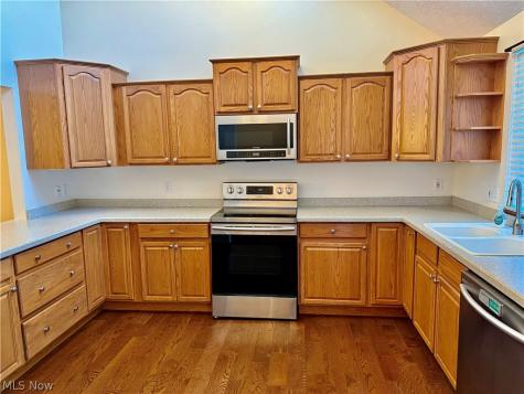 7146 Maple Street Mentor OH 44060