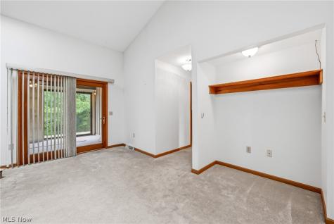 1453 Tripodi Circle Niles OH 44446