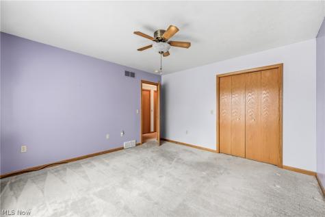 1453 Tripodi Circle Niles OH 44446