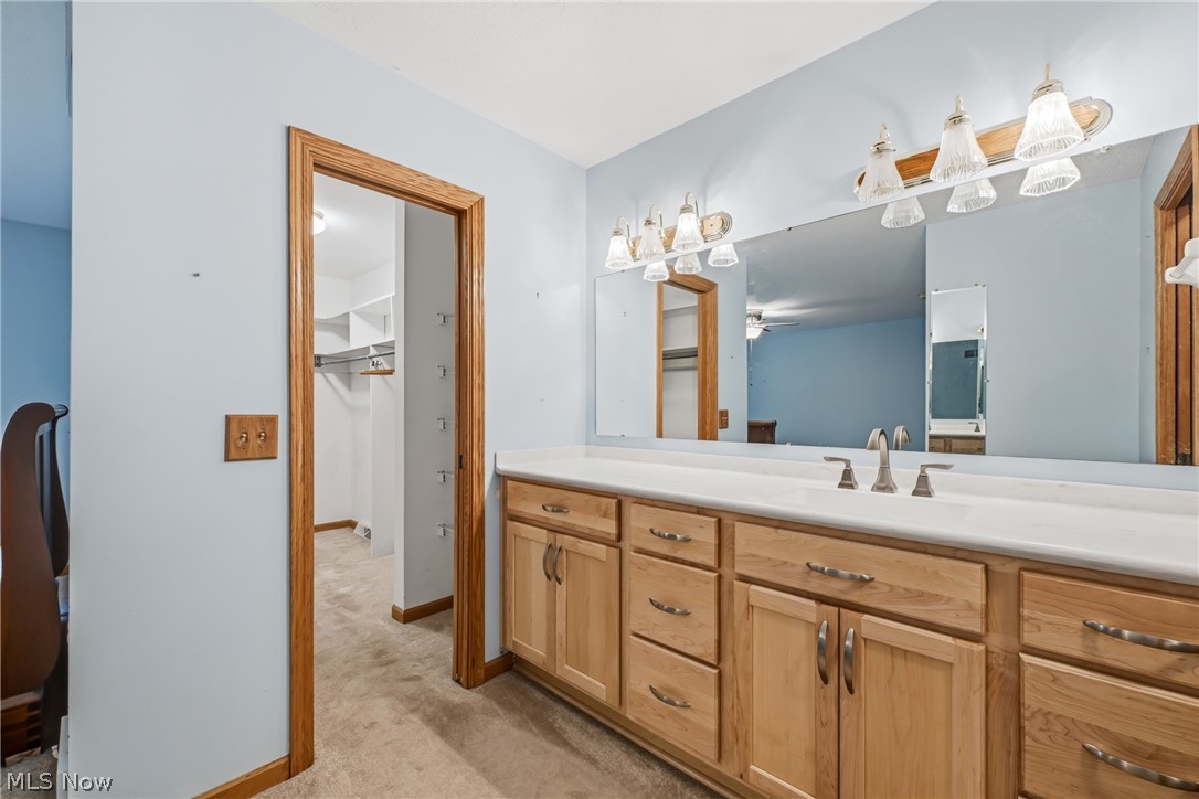 1453 Tripodi Circle Niles OH 44446