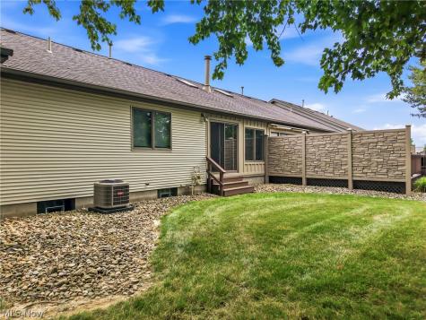 1453 Tripodi Circle Niles OH 44446