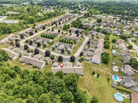 1453 Tripodi Circle Niles OH 44446