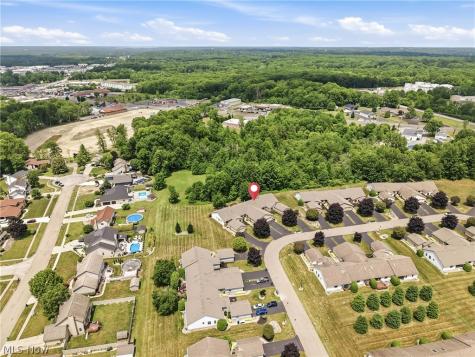 1453 Tripodi Circle Niles OH 44446