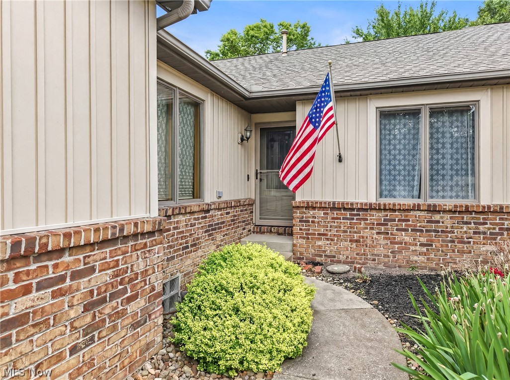 1453 Tripodi Circle Niles OH 44446