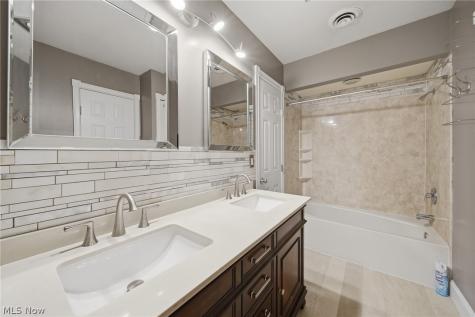 824 S Chillicothe Road Aurora OH 44202