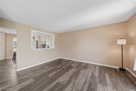 824 S Chillicothe Road Aurora OH 44202