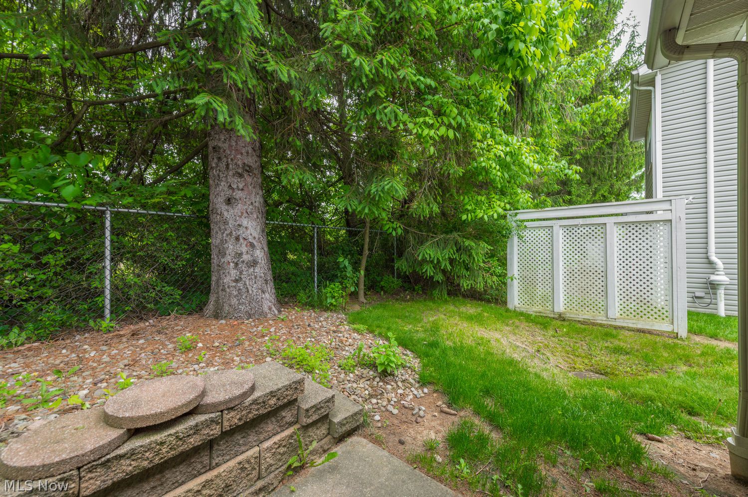 819 Renee Drive Wadsworth OH 44281